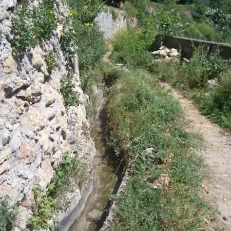 Casa Escondida * Albunuelas